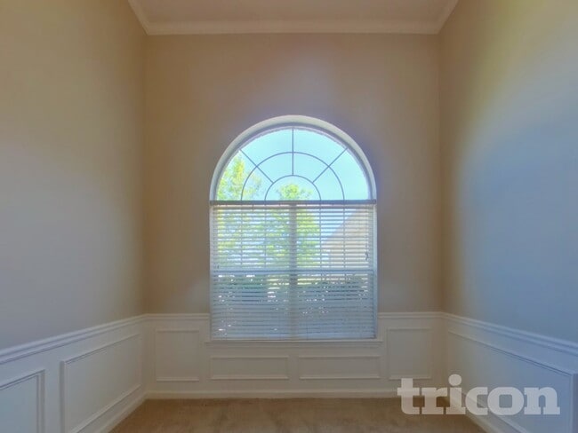 Foto del edificio - 1418 White Rocks Way NE