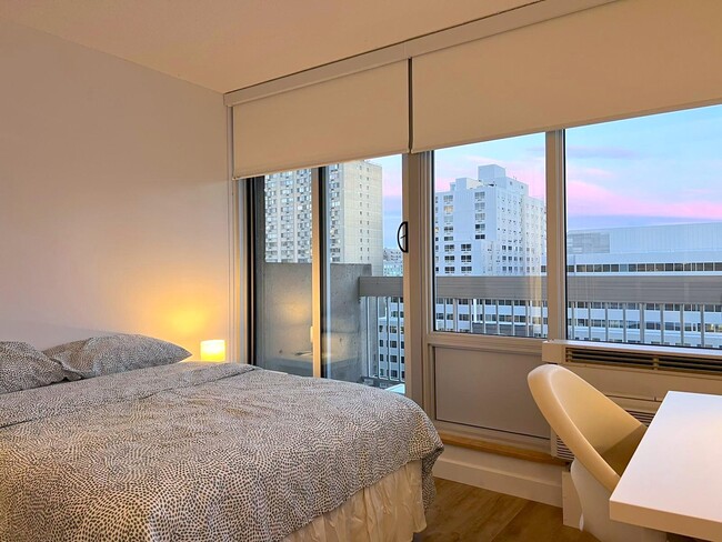 Photo du bâtiment - Flex Plus & Private Balcony - Maisonneuve