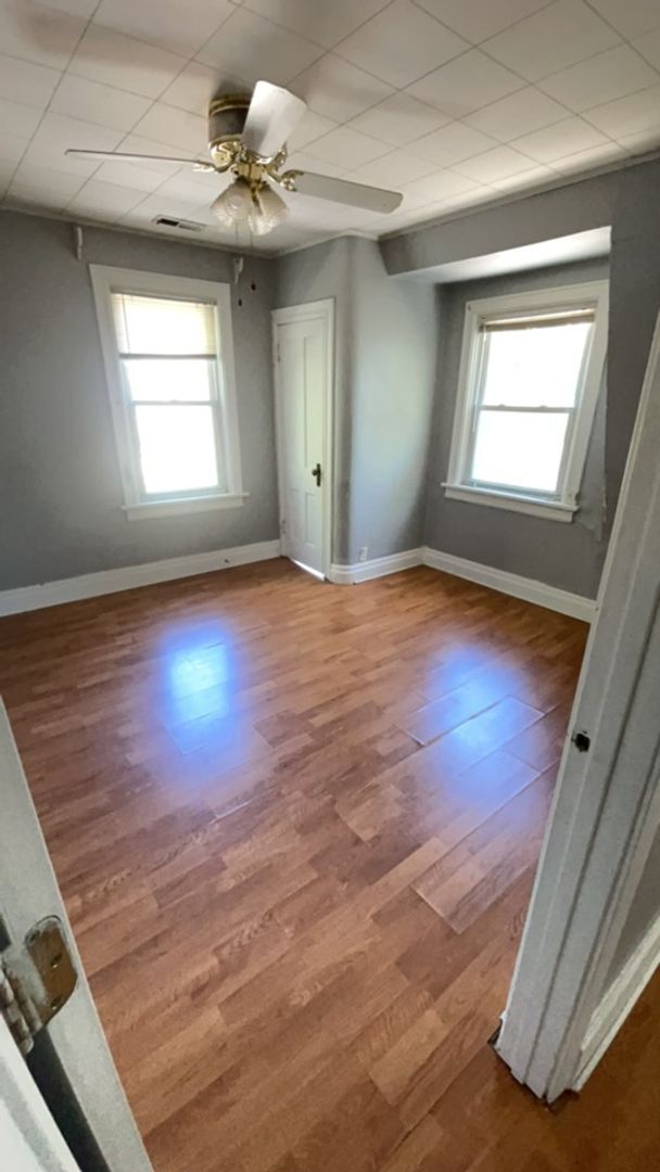 Building Photo - Beautiful Apartment – Peaceful and Spacious Living