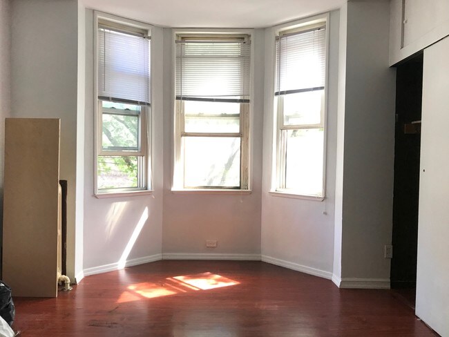 Foto del edificio - 4032 58th St