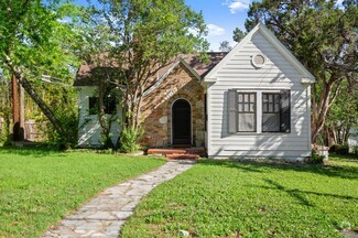 Building Photo - 1006 Milam Pl