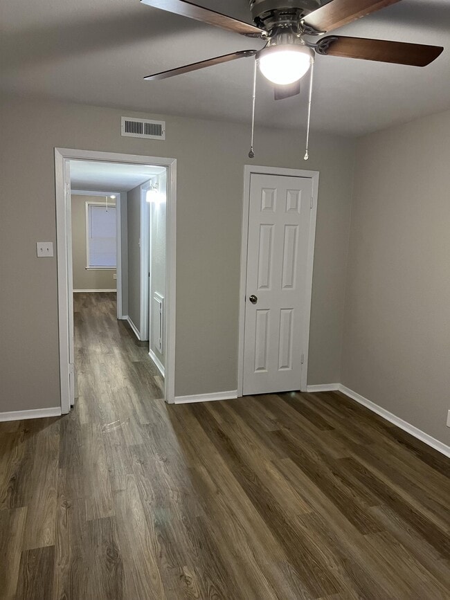 Building Photo - 2906 Prairie Flower Cir