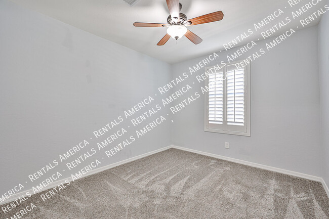 Foto del edificio - 29010 N 125th Dr