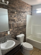 Building Photo - 3702 Franklin Ave