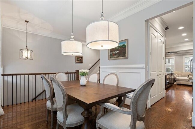 Building Photo - 340 Brownstones Cir NE