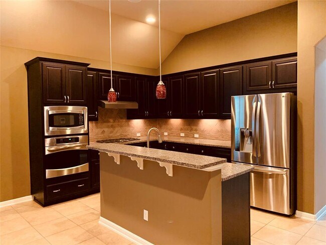 Building Photo - 12224 Fairway Cove