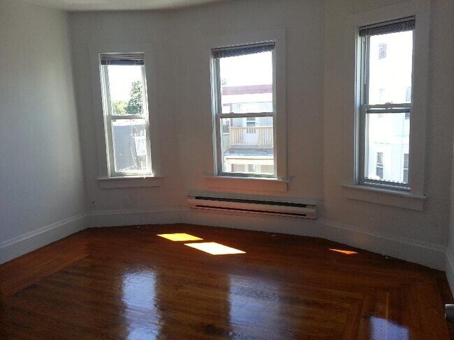 Foto del edificio - 27 Buttonwood St