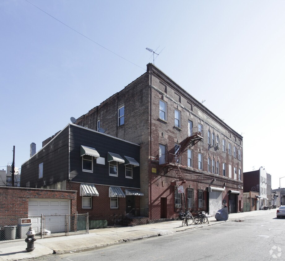 Foto del edificio - 281 N 7th St
