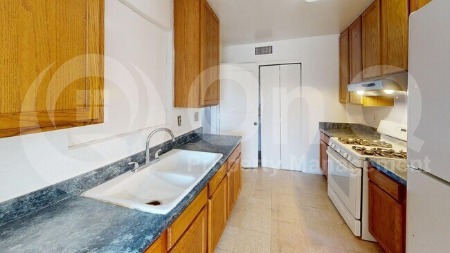 Foto del edificio - 872 W Glenn St