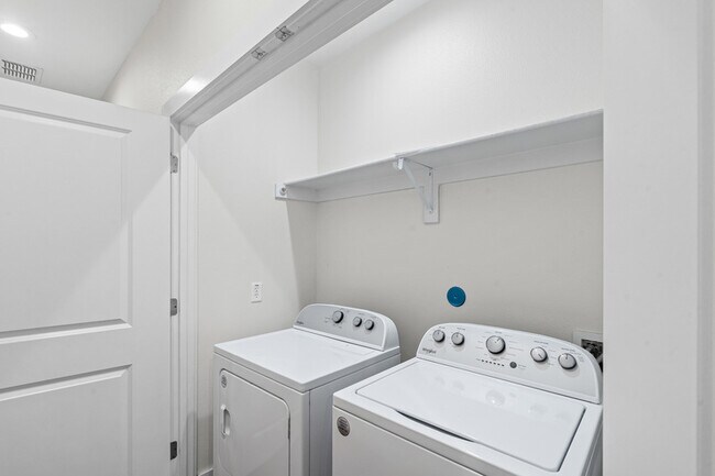 Building Photo - 3128 Lubbock Ave