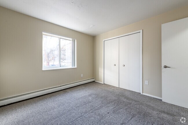 1HAB, 1BA - 670 ft² - Summit Ridge Apartments