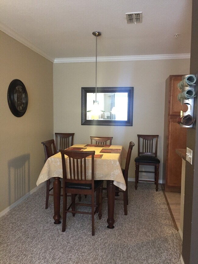 Foto del edificio - FULLY FURNISHED 1/1 in Serenata