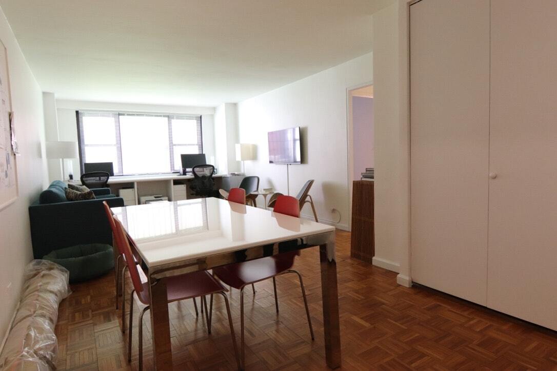 Primary Photo - 1 Bedroom in a Doorman Building