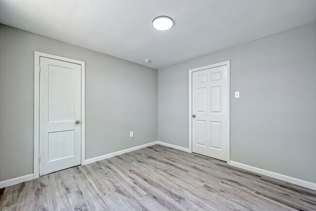 Foto del edificio - 3270-3274 Reeves St.