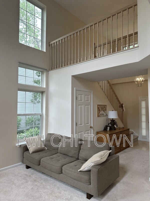 Foto del edificio - 232 Hawk Ct