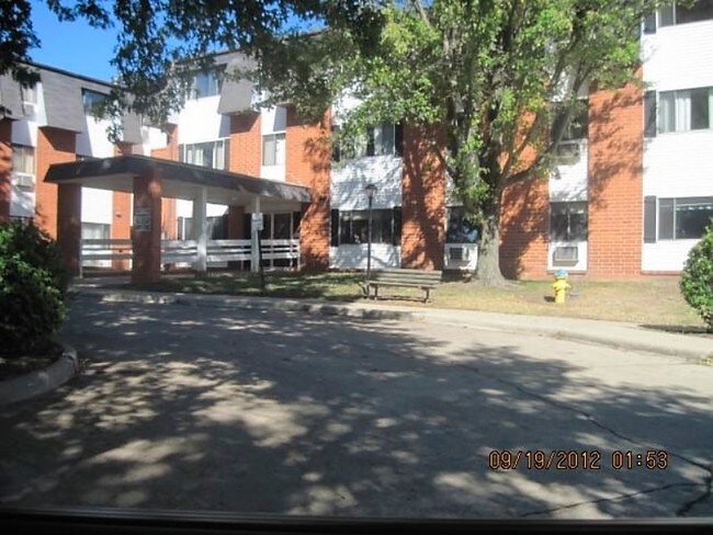 Building Photo - Prairie Rose