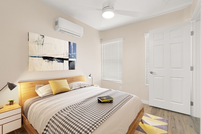 Interior Photo - University Crest Apartments - Near UCR