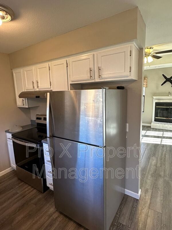 Building Photo - 5726 S Franklin Ave