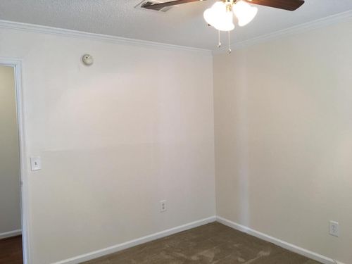 Foto del edificio - 1401 W 9th St