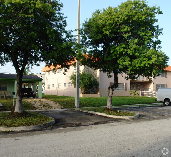 Building Photo - Fulford Beach Apartments