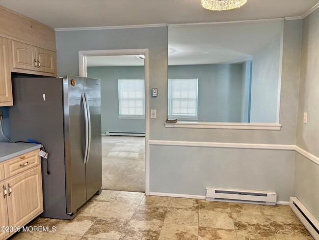 Building Photo - 802B Balmoral Ct