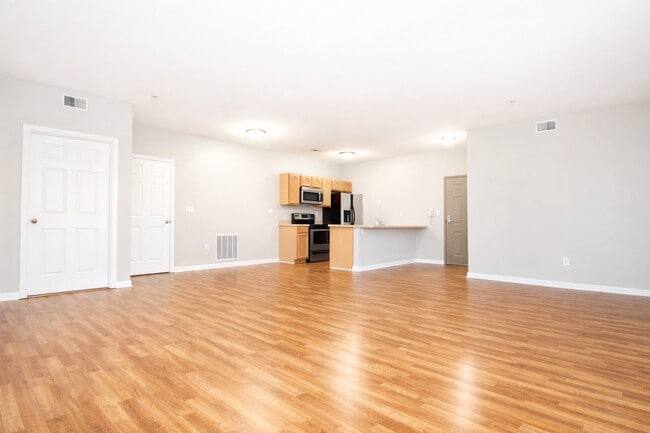 2-Bed/1-Bath w/ Den - Apartments at The Schoolhouse