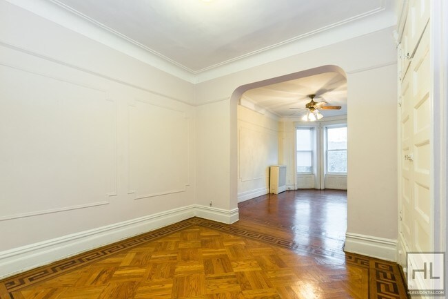 Building Photo - 184 Ocean Pkwy