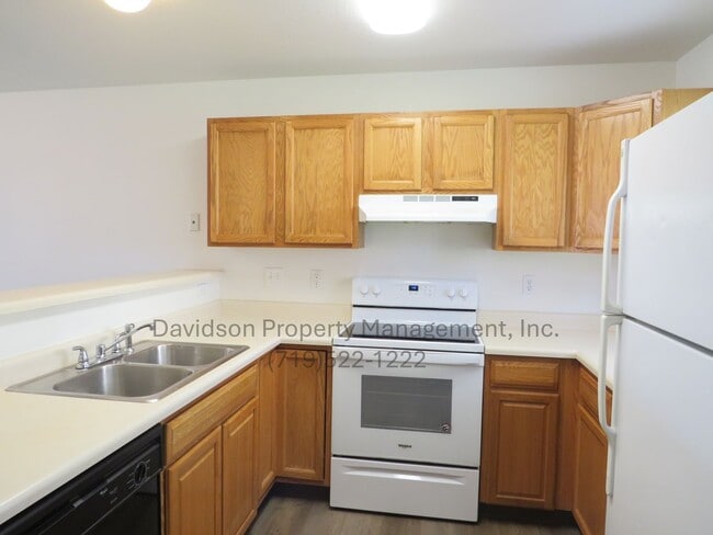 Foto del edificio - Great 3 Bedroom Condo the Briargate Area