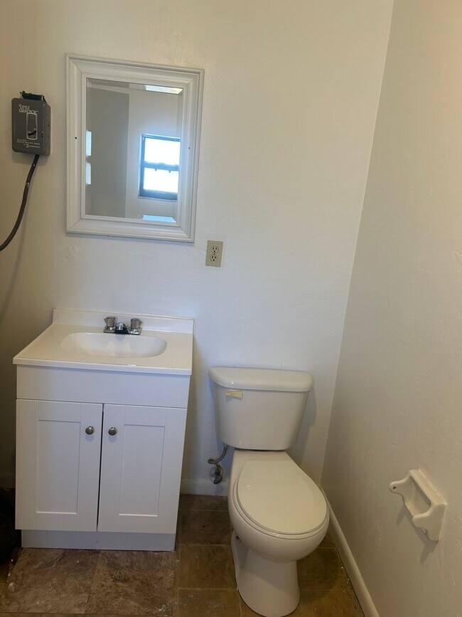 Foto del edificio - Available now!