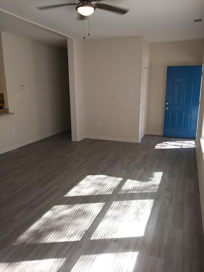 Foto del edificio - 1082 Coleman St SW