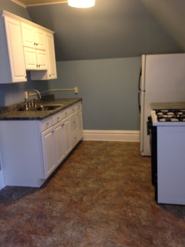 cocina - 1304 Ridge Ave