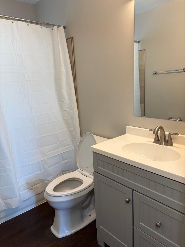 Foto del edificio - 1132 Cherry Laurel St