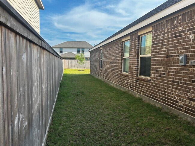 Foto del edificio - 21927 Citrus Grove Ct