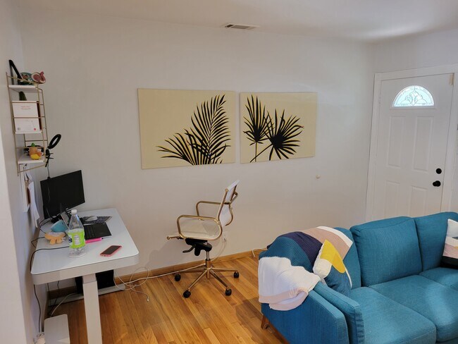 Living Room area - 17913 Burbank Blvd