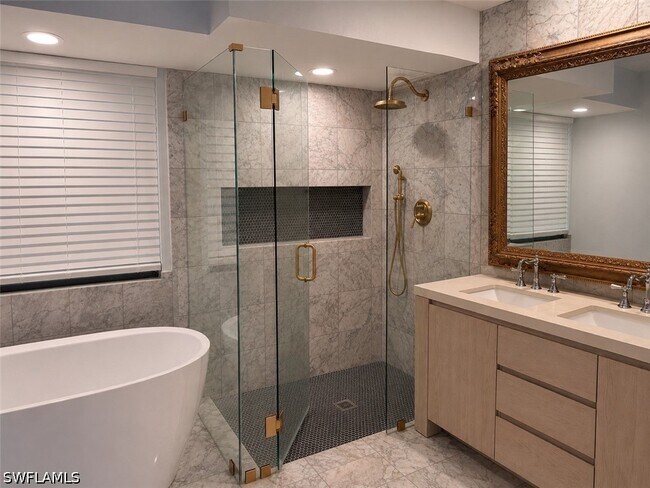 Building Photo - 6560 Kestrel Cir
