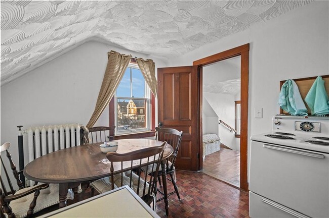 Building Photo - 350 Broadway