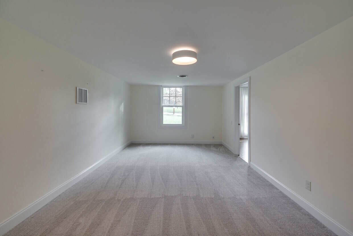 Foto principal - 2312 Modena Dr