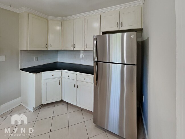 Foto del edificio - 1337 S Hairston Rd