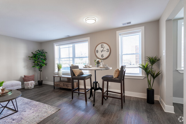 2BR, 1BA - 833 SF Model - The Florence at Forest Park