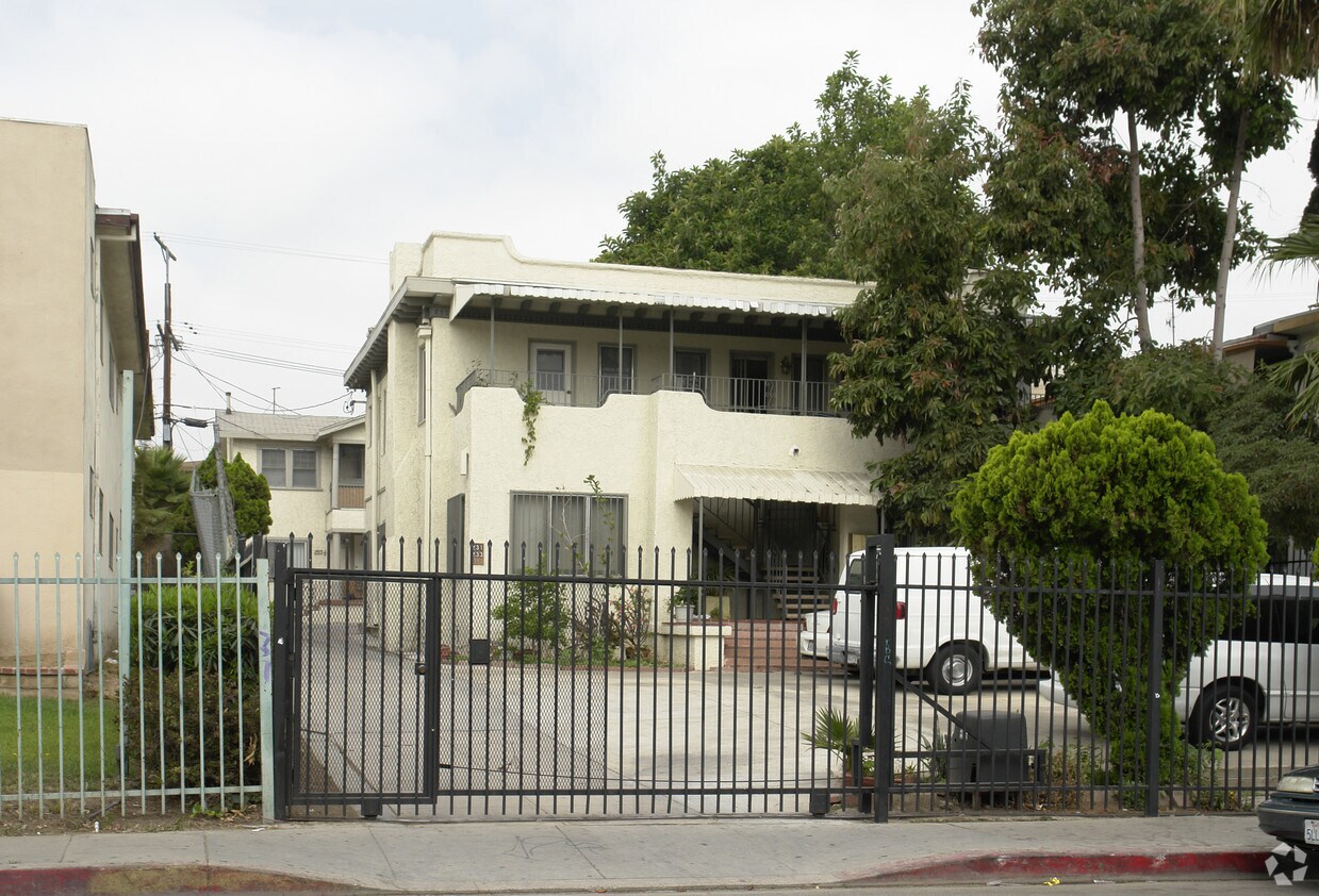 Building Photo - 231 S Alexandria Ave