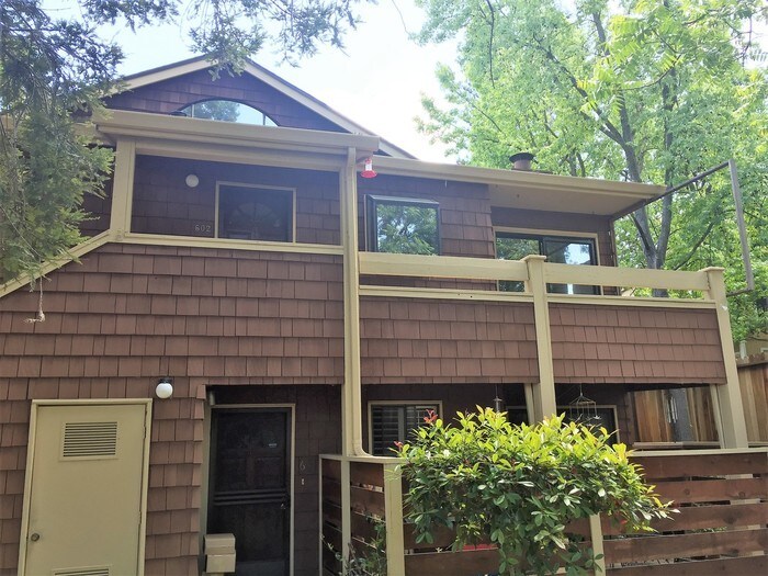 Primary Photo - 602 Fig Tree Ln