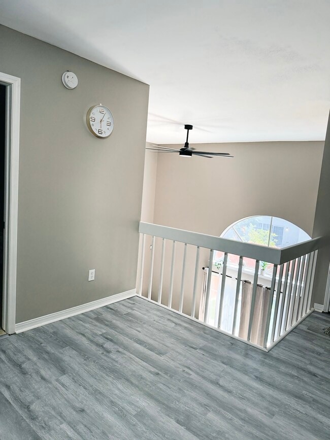 balcony for the loft - 1159 Fromage Cir W