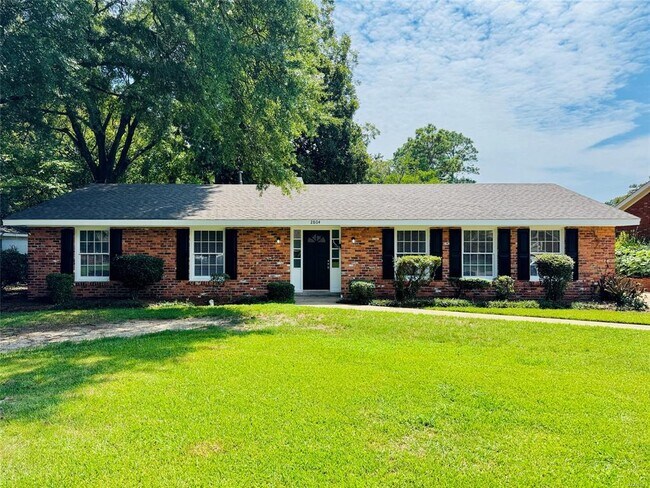 Building Photo - 2804 Sumter Ave