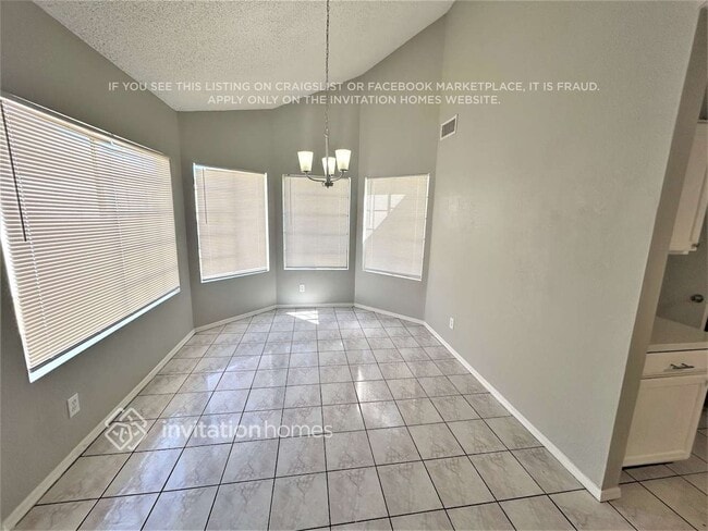 Building Photo - 6334 W Golden Ln