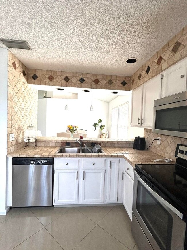 Foto del edificio - 53 Heather Cove Dr