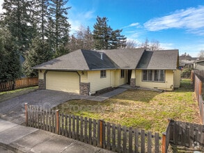 Building Photo - 4437 SE 125th Ave