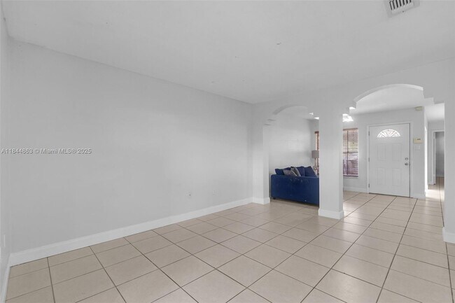 Foto del edificio - 11630 SW 2nd St