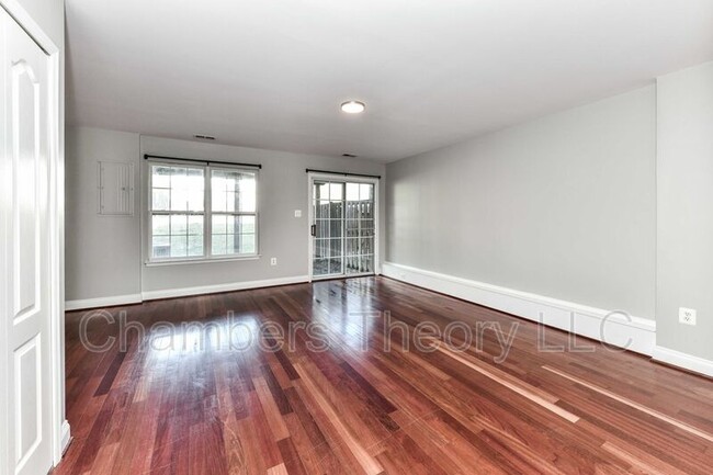 Building Photo - 2017 Capstone Cir