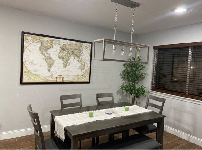 Foto del edificio - 3606 Fred Ross Ln