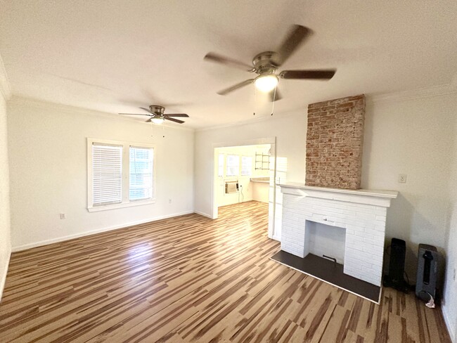 Foto del edificio - 1003 e 5th st